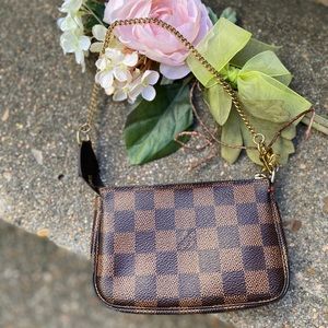Authentic Louis Vuitton Mini Pouchette DE